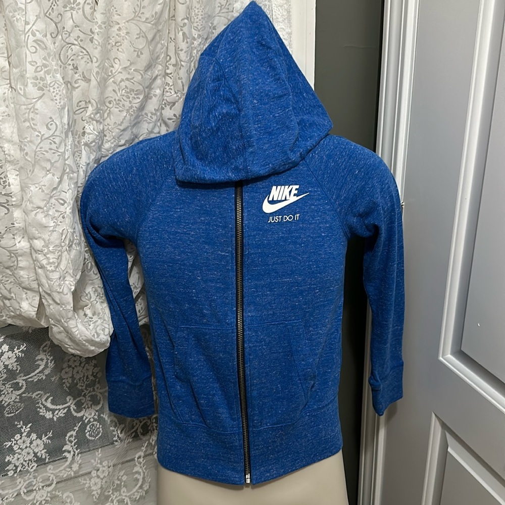 Nike zipper sweater